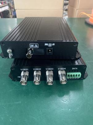 4 canali di definizione standard analogico BNC a fibra con convertitore ottico video RS485 20KM